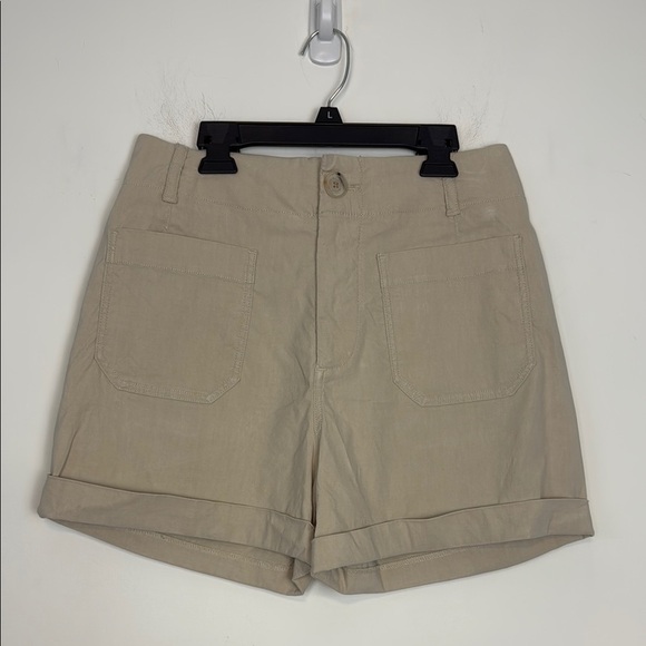 Anthropologie Megan High Rise Patch Pocket Shorts. Tan. Size 29. - Picture 1 of 13